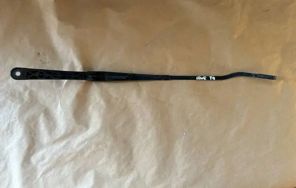 Volkswagen Transporter - Caravelle T4 Front wiper blade arm 701955109A