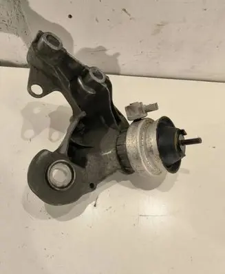 Audi A6 S6 C6 4F Engine mounting bracket 4f019935170