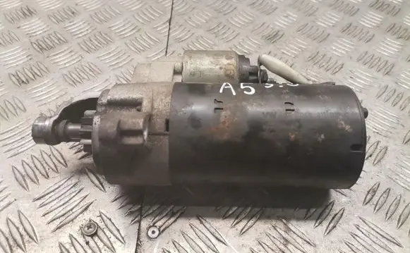 Audi A5 8T 8F Starter motor 0001109315