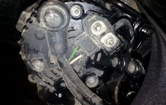 Volvo S40, V40 Generator/alternator 77008237
