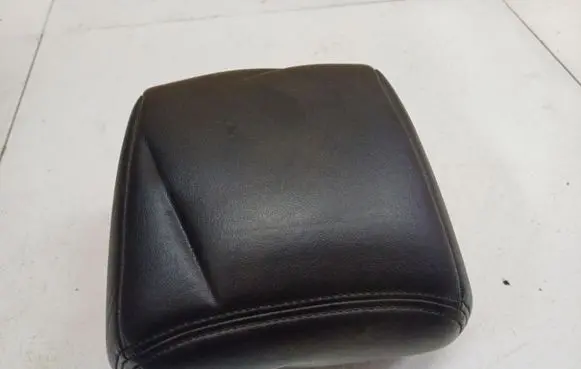 Honda Accord Front seat headrest 