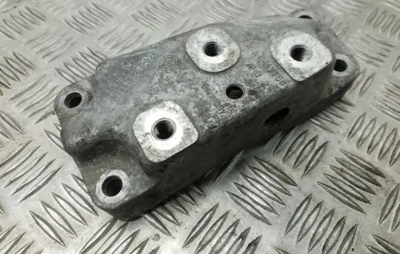 Audi A3 S3 A3 Sportback 8P Gearbox mounting bracket 1K0199117 1K0199117AM