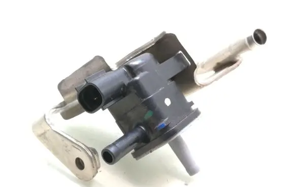 Toyota C-HR I Turbo solenoid valve 9091012276