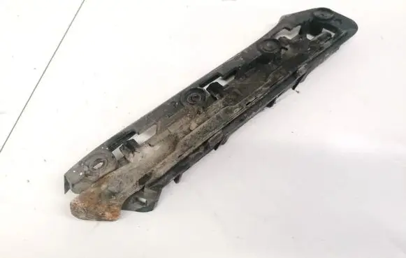 Volkswagen Caddy Front bumper mounting bracket 1T0807935