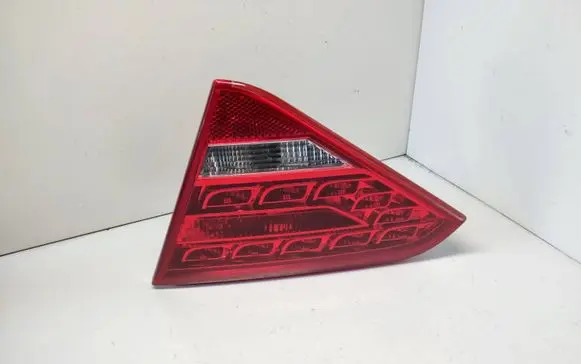 Audi A5 8T 8F Tailgate rear/tail lights 8T0945094A