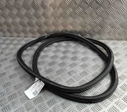 Rubber seal rear door
