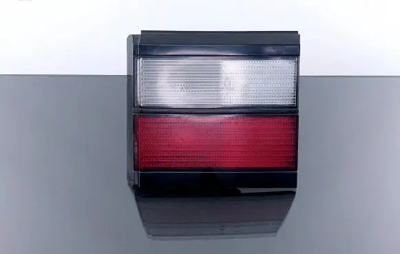 Volkswagen PASSAT B3 Tailgate rear/tail lights 86046 333945108 333945259