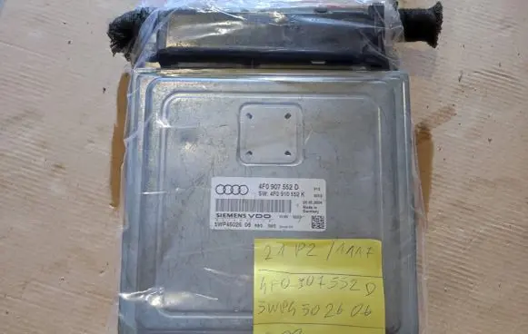 Audi A6 S6 C6 4F Engine control unit/module 4F0907552D