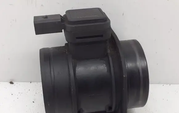 Volkswagen Touran II Mass air flow meter 03L906461