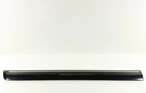 Suzuki XL7 I Front door trim (molding) 7762052D00