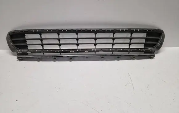 Volkswagen Golf VII Front bumper lower grill 5G0853677A 5G0853671 1109041021