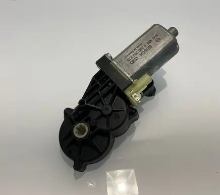 Mercedes-Benz C W204 Seat adjustment motor 0390203275