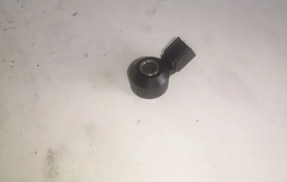 Ford Mondeo Mk III Detonation knock sensor 1N1A12A699AA