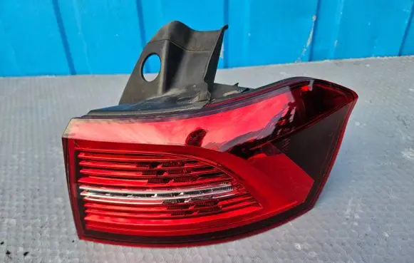 Volkswagen PASSAT B8 Rear/tail lights 3G9945208J 81440221