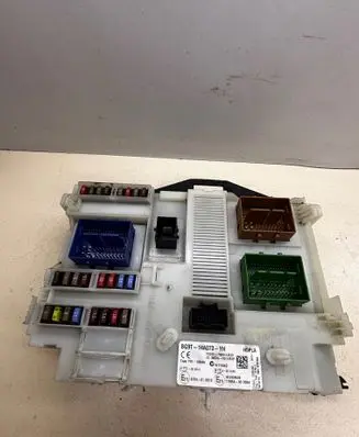 Ford Mondeo MK IV Fuse module BG9T14A073YH