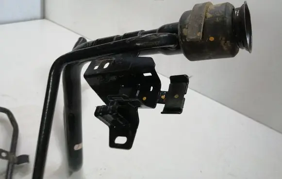 Nissan Qashqai Fuel tank filler neck pipe 