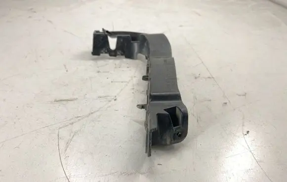 Audi A3 S3 8V Front bumper mounting bracket 8V5807183