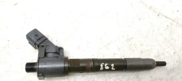 Volvo XC40 Fuel injector 31452113