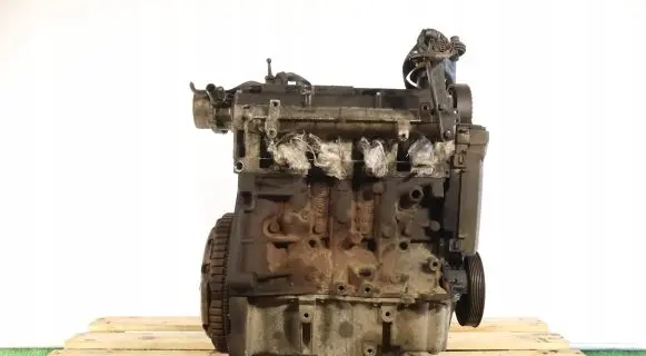 Nissan Note (E11) Engine