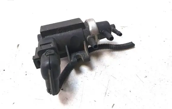 Volkswagen Transporter - Caravelle T5 Turbo solenoid valve 1J0906627C