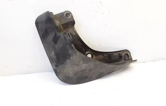 KIA Carens II Rear mudguard 868421D000