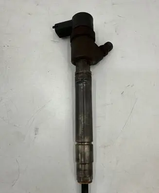Fuel injector