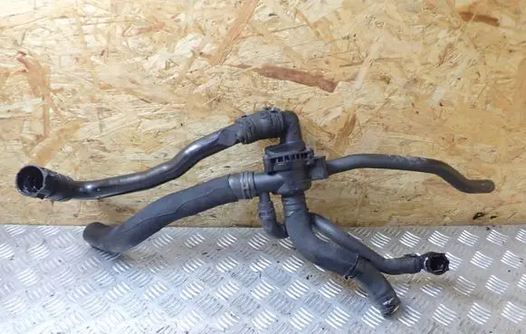 Jaguar XF X250 Thermostat/thermostat housing 9X238A586AD