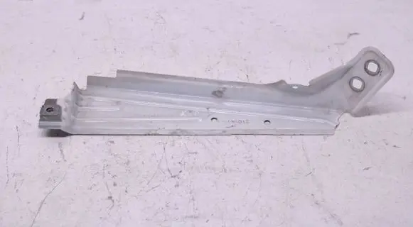 BMW X4 F26 Fender mounting bracket 7709N0012