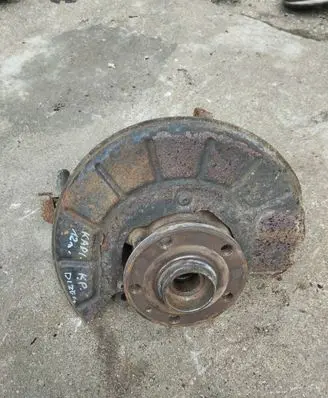 Volkswagen Caddy Front wheel hub