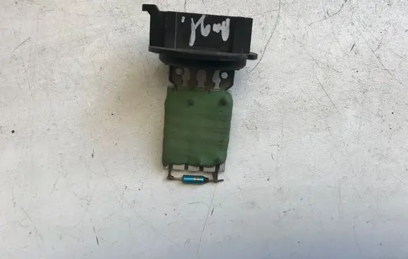 Mitsubishi Colt Heater blower motor/fan resistor 2R15K
