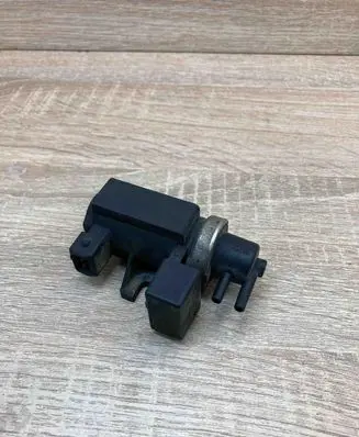 BMW 5 E60 E61 Turbo solenoid valve 72279600 2247906