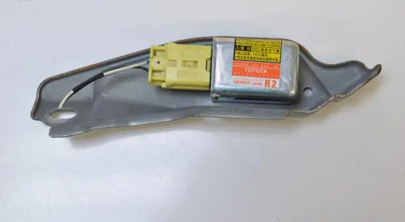 Lexus GS 300 350 430 450H Airbag deployment crash/impact sensor 8983330020 1879001772