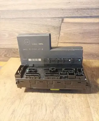 Mercedes-Benz E W210 Fuse module