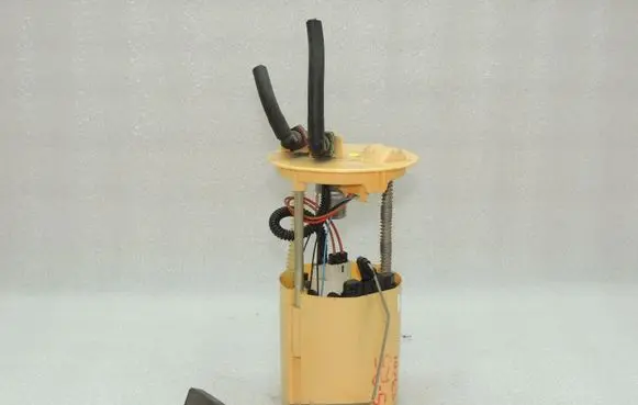 Suzuki Swift I In-tank fuel pump 1510062J50