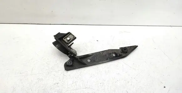 BMW 3 E90 E91 Headlight/headlamp mounting bracket 7058447