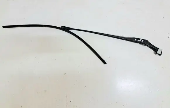 Front wiper blade arm