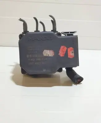 Hyundai Tucson JM ABS Pump 589002E000 5WY7507B XAK6L10A93