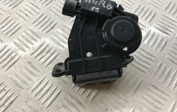 Tailgate/trunk/boot lock/catch/latch