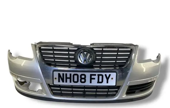 Volkswagen PASSAT B6 Front bumper 3C0807221A