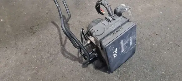 Volvo V50 ABS Pump 30794730AA 30794728