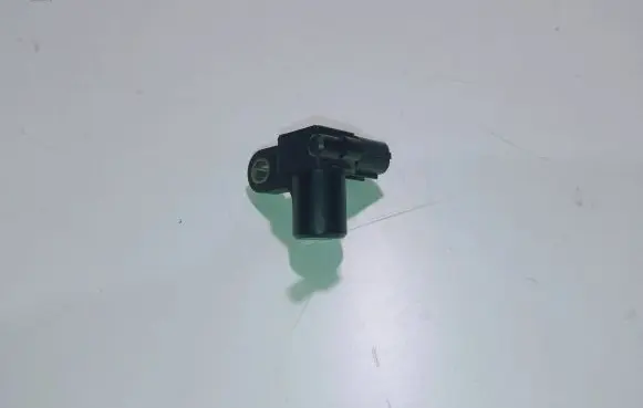 Volkswagen Golf IV Crankshaft position sensor J5T239912128