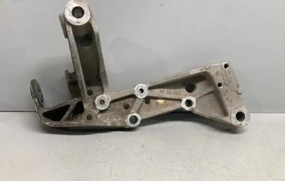 Volkswagen Touran I Front lower control arm/wishbone 1K0199296E
