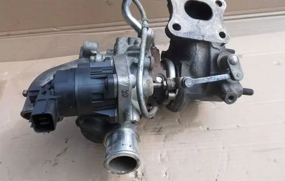 Mitsubishi Eclipse Cross Turbo 1515A357