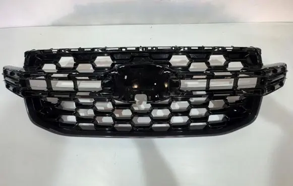 Ford Ranger IV Front bumper upper radiator grill