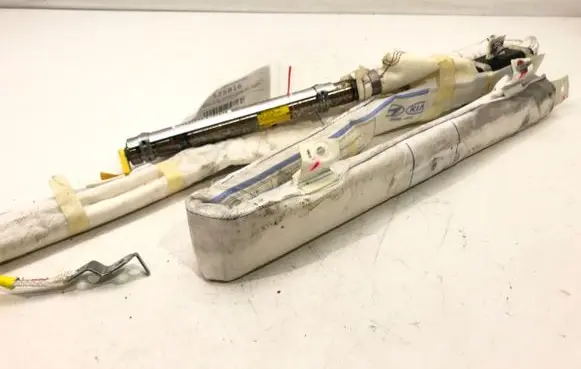 Hyundai Elantra Roof airbag