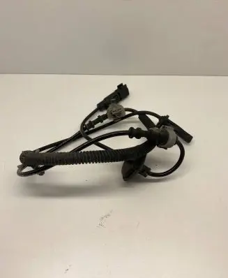 Chevrolet Traverse II ABS brake wheel speed sensor 86785199 84301903 85580657