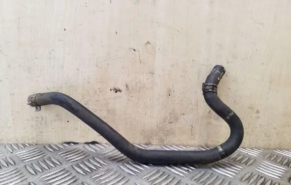 Toyota RAV 4 (XA30) Engine coolant pipe/hose