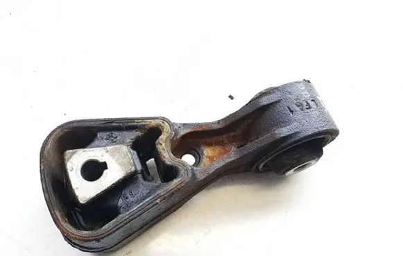 Peugeot 406 Engine mount bracket 96315751