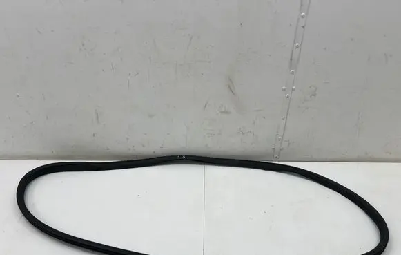 Mercedes-Benz C W205 Front door rubber seal A2056970051
