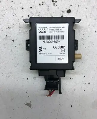 Audi A4 S4 B7 8E 8H Auxiliary heating control unit/module 8E0909509 HV200SW0102 221000318500